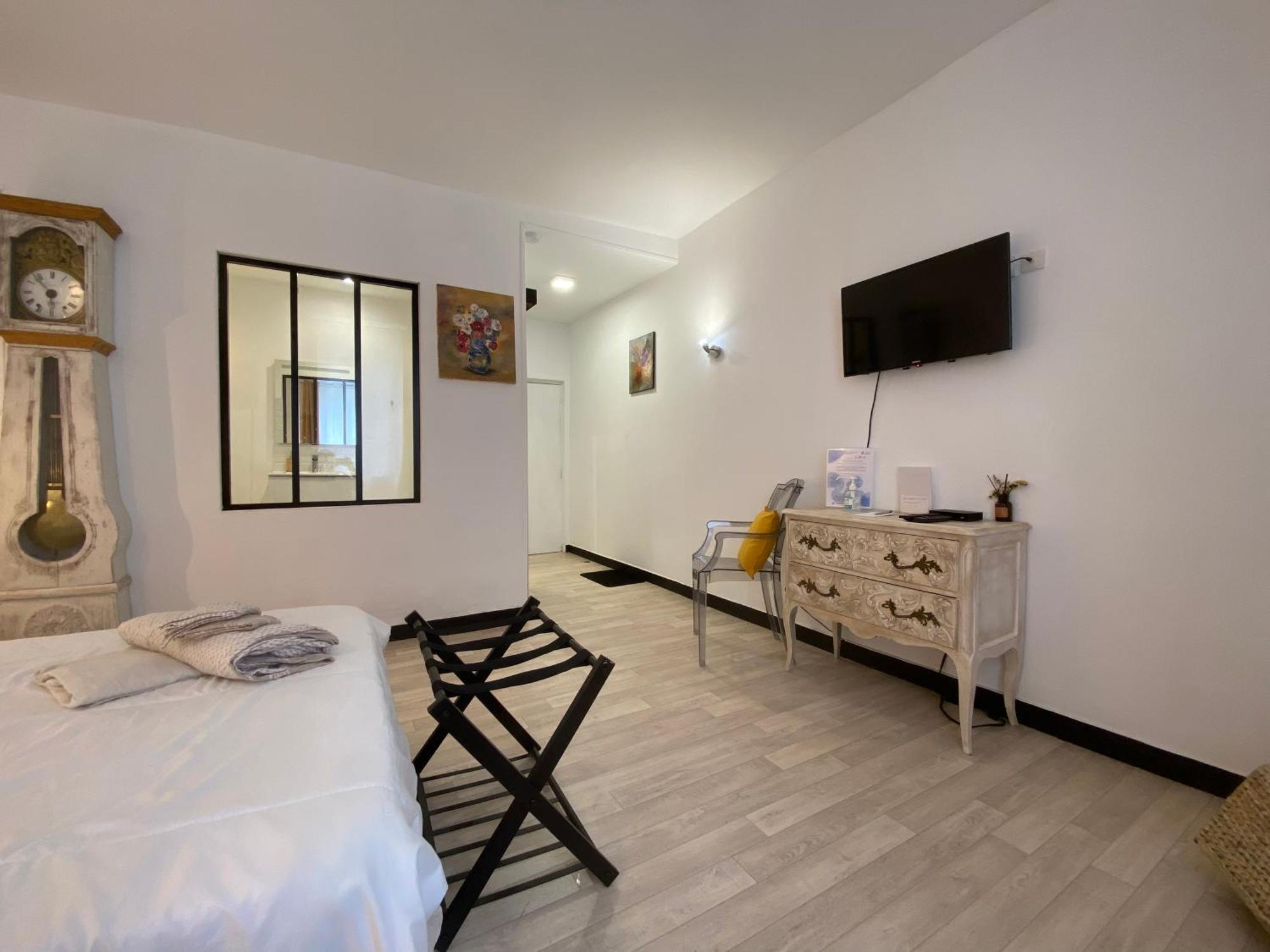 Chambre & Salle De Bain Privee - Lv 33 Argenton Sur Creuse Экстерьер фото