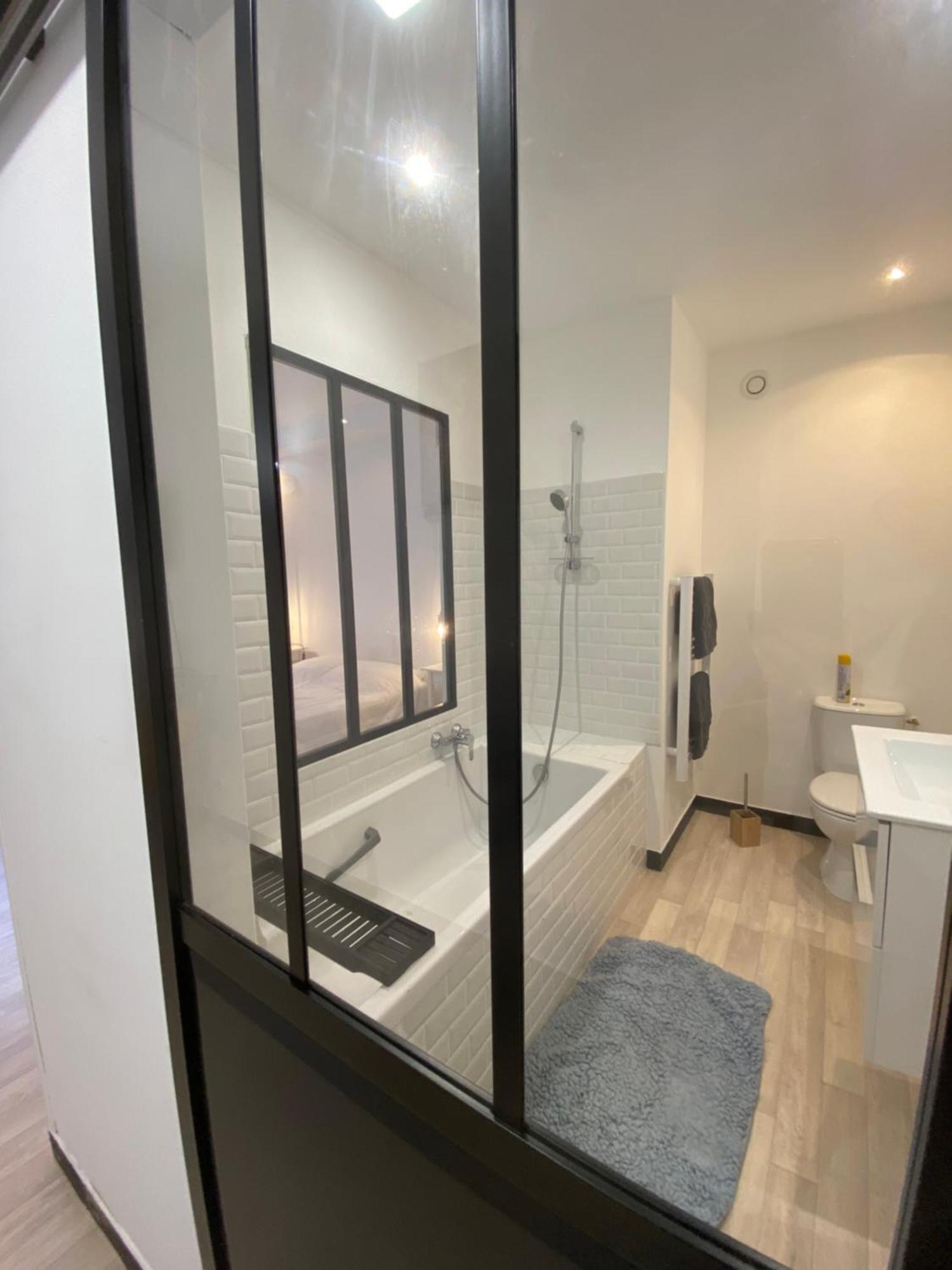 Chambre & Salle De Bain Privee - Lv 33 Argenton Sur Creuse Экстерьер фото